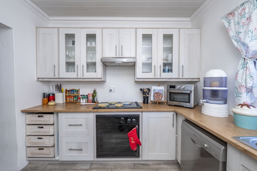 3 Bedroom Property for Sale in Protea Heights Western Cape